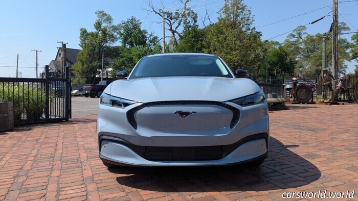 El Pony Car eléctrico de Ford mejora con la edad: prueba rápida | Carscoops